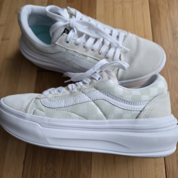 Vans Old Skool Overt CC Checkerboard Unisex White and Cream Sneakers Size 9.5 - Picture 7 of 10